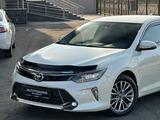 Toyota Camry 2017 года за 13 000 000 тг. в Шымкент – фото 2