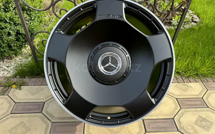 Оригинальные диски R22 AMG на Mercedes G Classe Мерседес Гелендваген за 1 040 000 тг. в Алматы