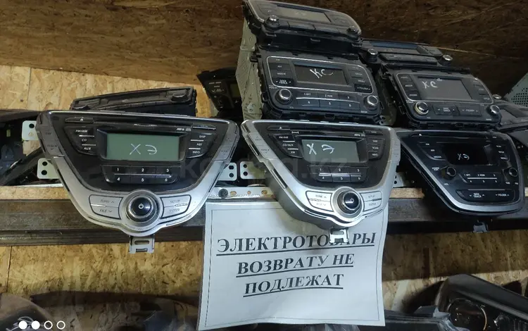 Магнитола штатная в оригинале бу за 25 000 тг. в Алматы