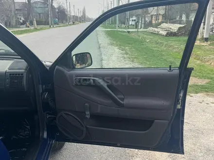 Volkswagen Passat 1996 года за 2 000 000 тг. в Шымкент – фото 20