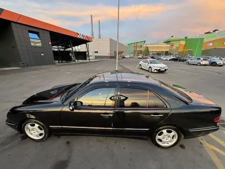 Mercedes-Benz E 320 2001 года за 5 200 000 тг. в Алматы – фото 12