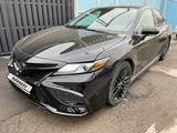 Toyota Camry 2023 года за 15 200 000 тг. в Алматы – фото 4