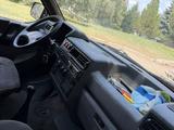 Volkswagen Caravelle 1994 года за 1 550 000 тг. в Алматы – фото 5