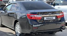 Toyota Camry 2014 годаfor9 000 000 тг. в Жезказган – фото 2