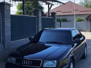 Audi 100