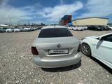 Volkswagen Polo 2014 года за 3 972 900 тг. в Алматы – фото 2