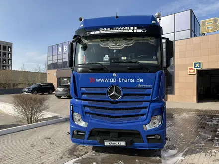 Mercedes-Benz 2016 года за 23 000 000 тг. в Караганда