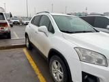 Chevrolet Tracker 2014 года за 6 300 000 тг. в Алматы – фото 2