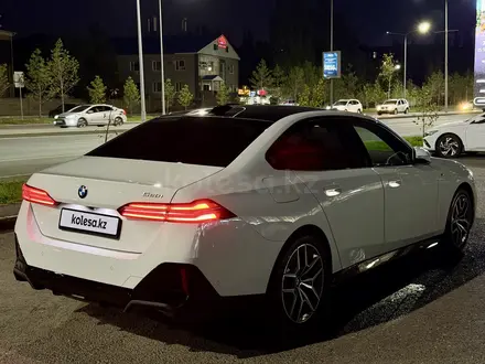 BMW 520 2024 года за 32 000 000 тг. в Астана – фото 6