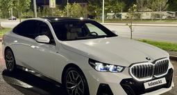 BMW 520 2024 года за 32 000 000 тг. в Астана – фото 4
