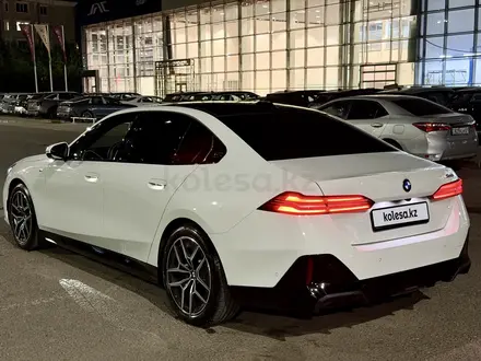 BMW 520 2024 года за 32 000 000 тг. в Астана – фото 8