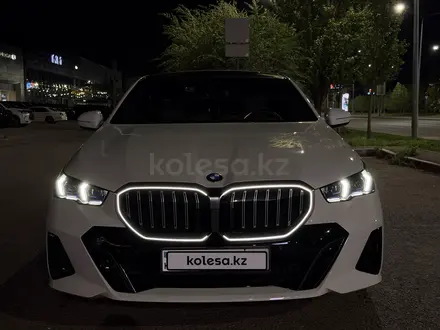 BMW 520 2024 года за 32 000 000 тг. в Астана