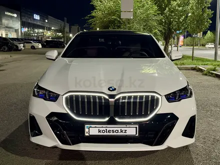 BMW 520 2024 года за 32 000 000 тг. в Астана – фото 3