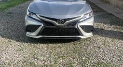 Toyota Camry 2018 года за 9 200 000 тг. в Шымкент