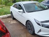 Hyundai Elantra 2021 годаүшін7 900 000 тг. в Астана – фото 2