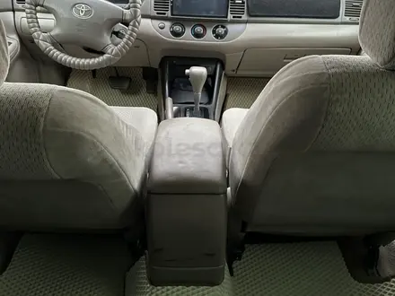 Toyota Camry 2002 года за 4 600 000 тг. в Актау – фото 4