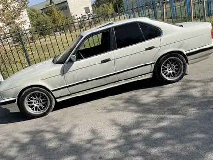 BMW 525 1993 года за 1 600 000 тг. в Шымкент – фото 3