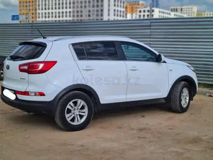Kia Sportage 2013 года за 6 000 000 тг. в Астана – фото 2
