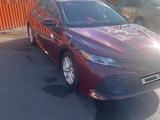 Toyota Camry 2020 года за 9 750 000 тг. в Экибастуз – фото 2