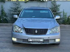 Toyota Crown, 2005
