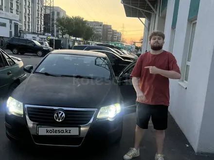 Volkswagen Passat 2005 года за 3 500 000 тг. в Алматы – фото 3