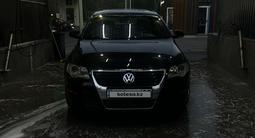 Volkswagen Passat 2005 годаfor3 500 000 тг. в Алматы