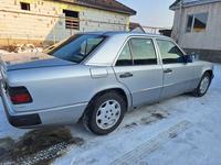 Mercedes-Benz E 220 1993 годаfor1 300 000 тг. в Алматы