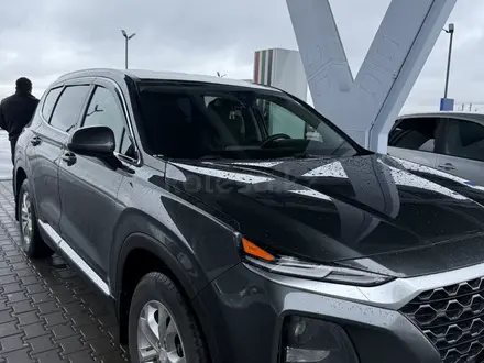 Hyundai Santa Fe 2019 года за 12 800 000 тг. в Алматы