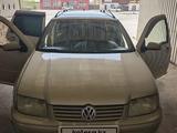 Volkswagen Jetta 2002 года за 2 000 000 тг. в Жанаозен