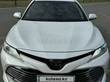 Toyota Camry 2021 года за 14 800 000 тг. в Уральск – фото 10