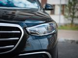 Mercedes-Benz S 450 2023 года за 63 500 000 тг. в Астана – фото 5