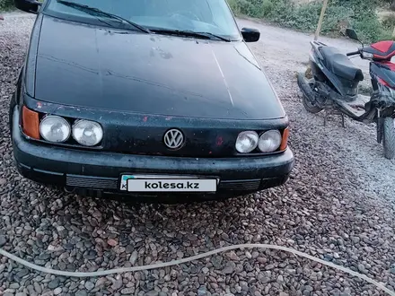 Volkswagen Passat 1992 года за 950 000 тг. в Тараз – фото 3