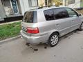 Kia Carens 2003 года за 2 200 000 тг. в Алматы – фото 2