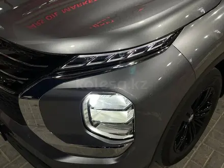 Mitsubishi Outlander 2023 года за 17 300 000 тг. в Актау – фото 3