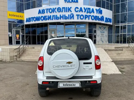 Chevrolet Niva 2015 года за 4 500 000 тг. в Уральск – фото 7