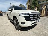 Toyota Land Cruiser 2022 года за 53 500 000 тг. в Актобе