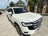 Toyota Land Cruiser 2022 года за 53 500 000 тг. в Актобе – фото 3