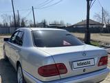 Mercedes-Benz E 200 1996 года за 2 500 000 тг. в Кокшетау