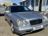 Mercedes-Benz E 200 1996 года за 2 400 000 тг. в Астана – фото 4