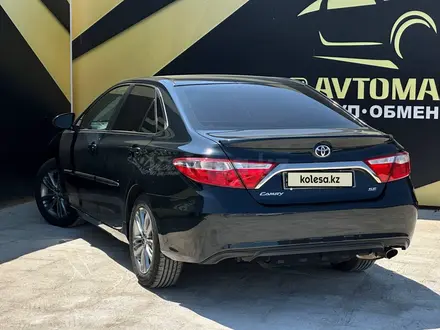 Toyota Camry 2017 года за 11 000 000 тг. в Атырау – фото 4