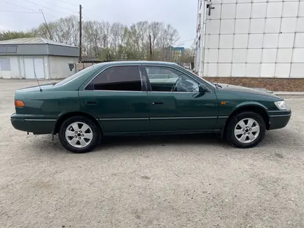 Toyota Camry 1999 годаүшін3 400 000 тг. в Усть-Каменогорск – фото 4