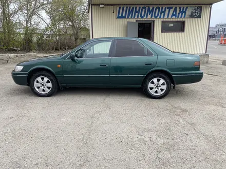 Toyota Camry 1999 годаүшін3 400 000 тг. в Усть-Каменогорск