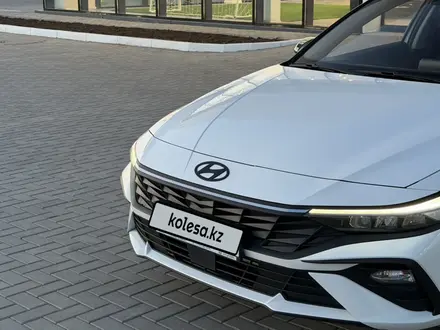 Hyundai Elantra 2025 года за 8 700 000 тг. в Караганда – фото 14