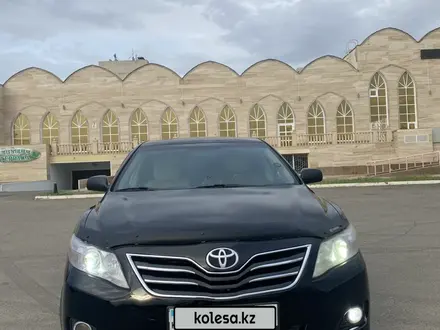 Toyota Camry 2011 года за 7 300 000 тг. в Уральск
