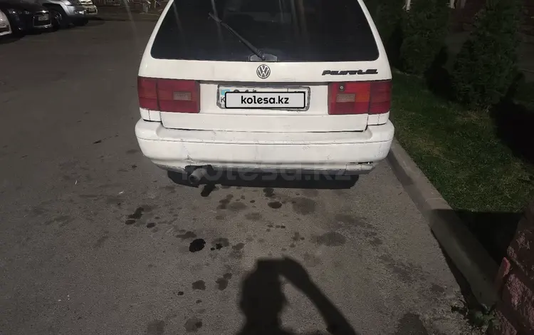 Volkswagen Passat 1995 годаүшін1 600 000 тг. в Алматы