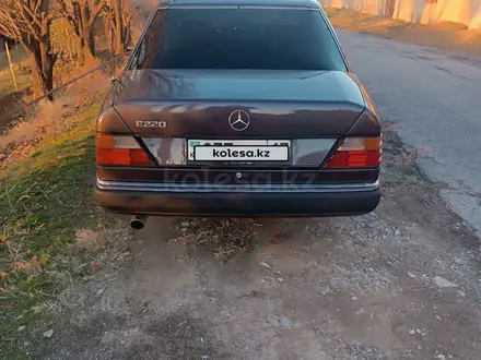 Mercedes-Benz E 220 1992 года за 2 100 000 тг. в Шымкент – фото 3