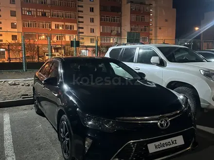 Toyota Camry 2017 года за 15 100 000 тг. в Астана