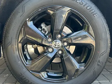 Toyota RAV4 2020 года за 14 990 000 тг. в Алматы – фото 25