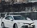 Toyota Camry 2018 года за 13 800 000 тг. в Алматы – фото 7