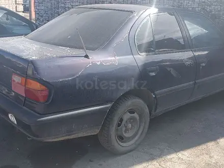 Nissan Primera 1991 года за 350 000 тг. в Семей – фото 3